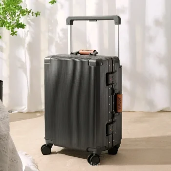 KF104855 Wide Pole Travel Suitcase on Wheels USB 20 Inch Carry on Luggage